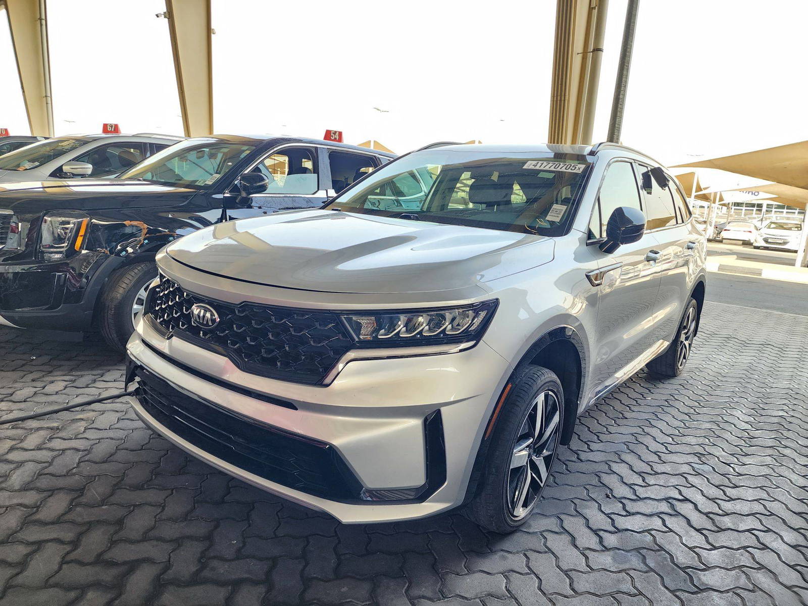 2021 KIA SORENTO — 97810 Miles — Lot 41770705 — Souq - Marhaba Auctions Used Cars - Image 5