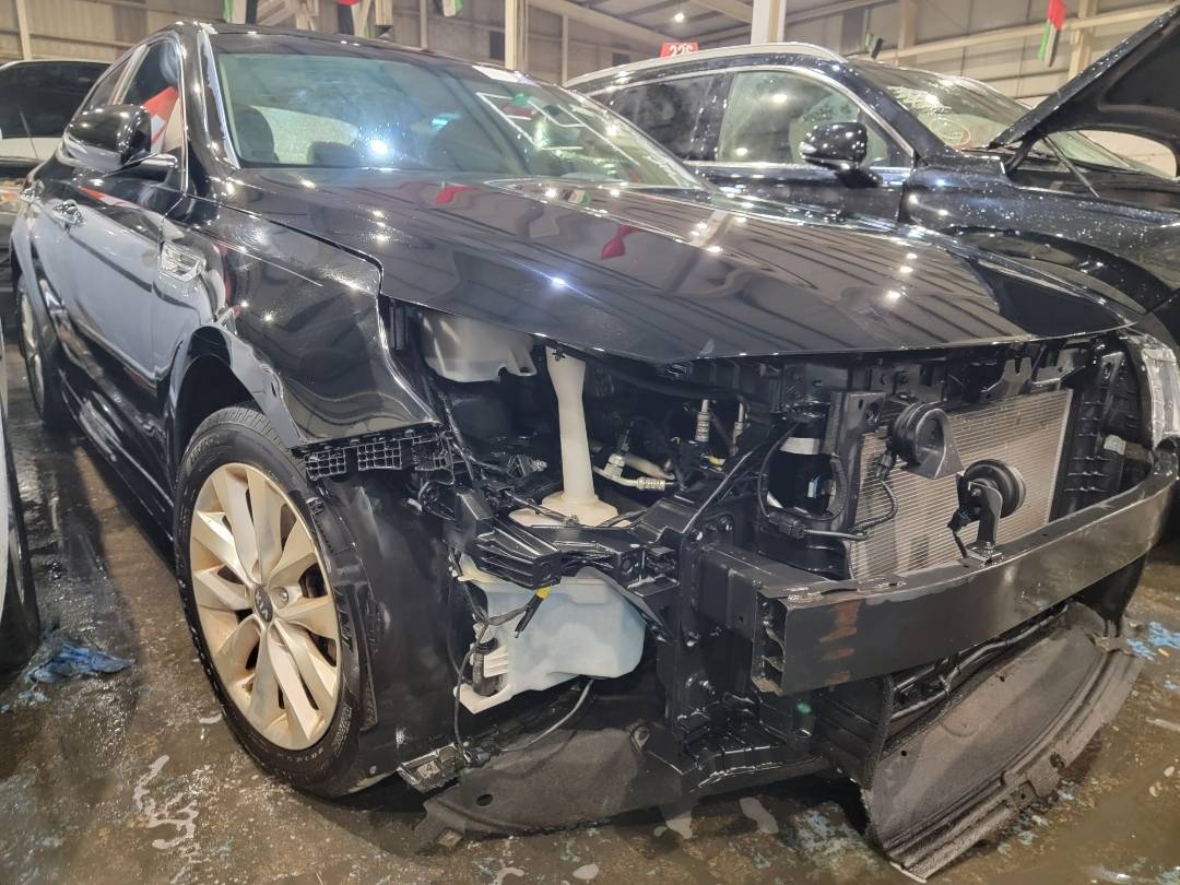 2018 KIA OPTIMA — 102120 Miles — Lot 140133 — Main - Marhaba Auctions Used Cars - Image 4