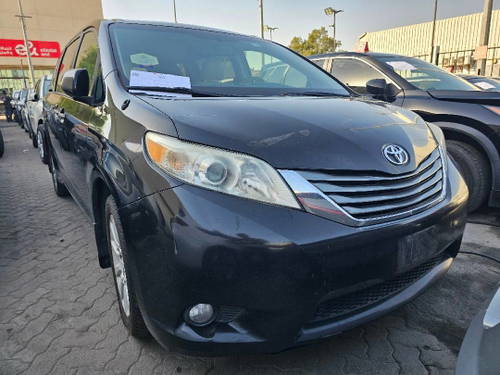 2013 TOYOTA SIENNA for sale at Marhaba Auctions