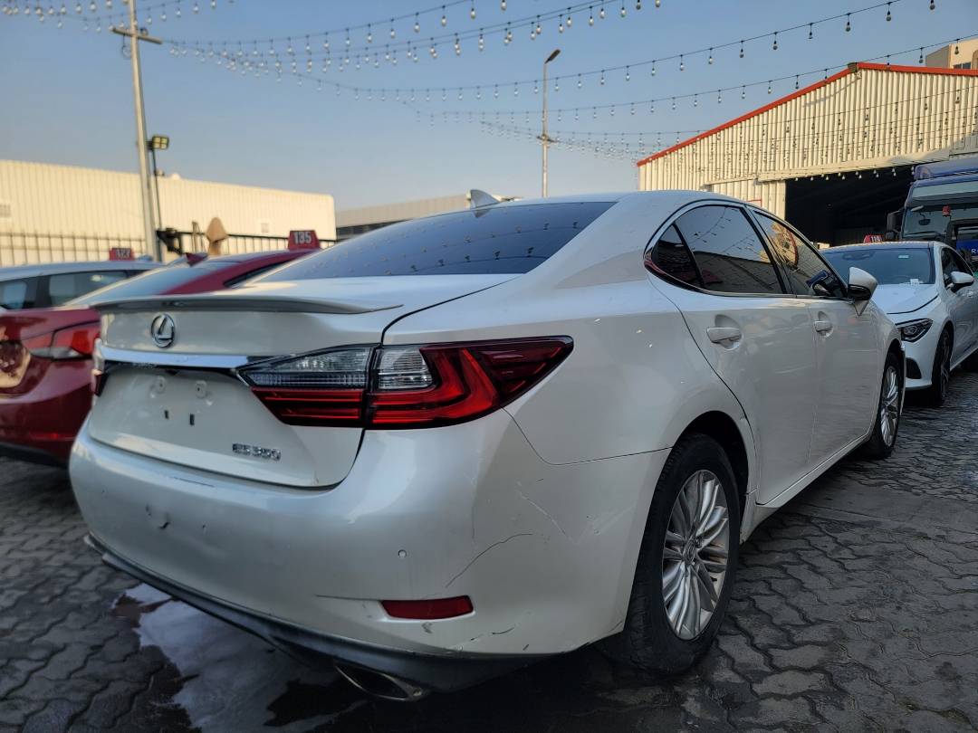 2016 LEXUS ES 350 — 112126 Miles — Lot 71732143 — Main - Marhaba Auctions Used Cars - Image 3