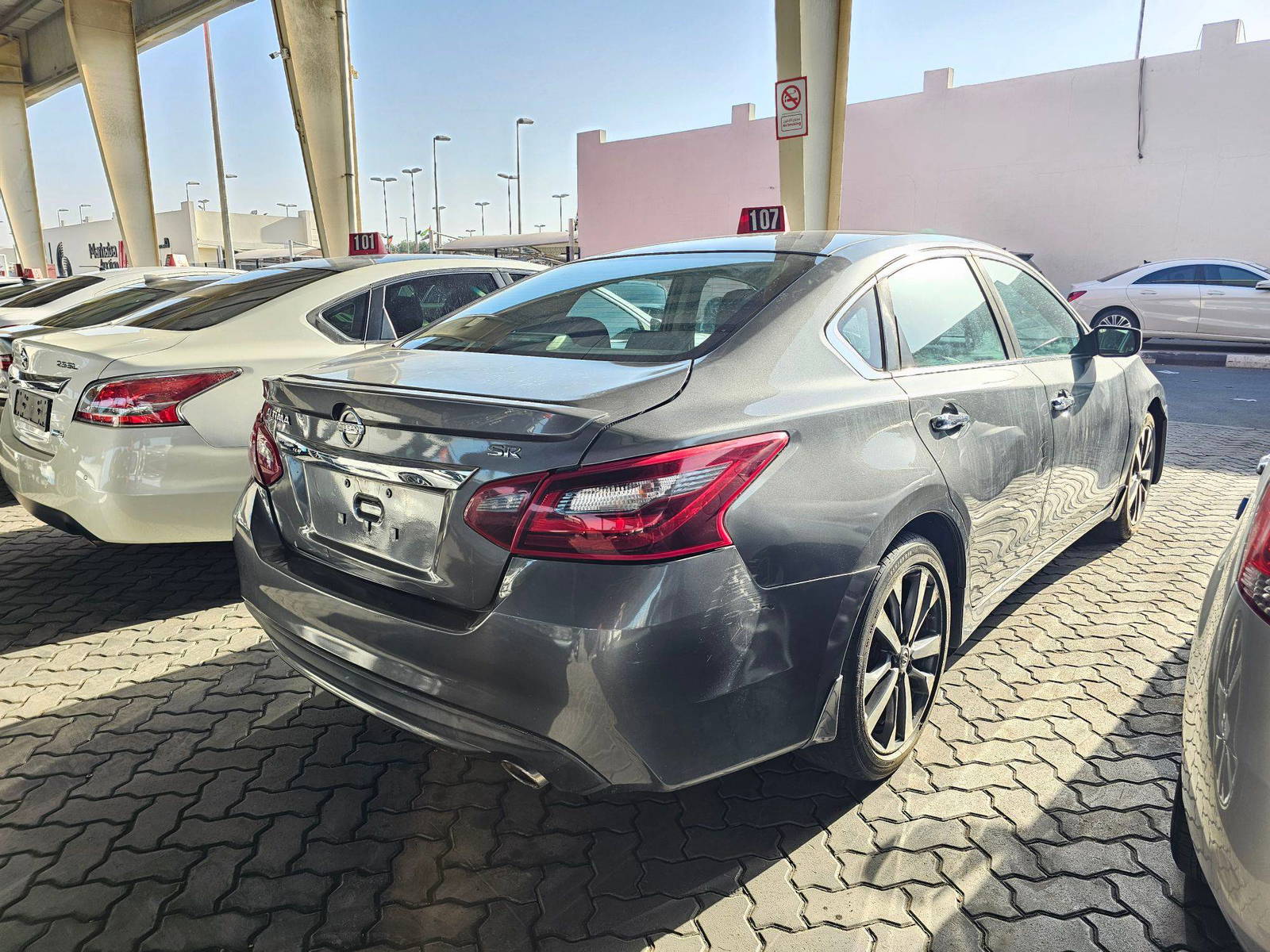 2017 NISSAN ALTIMA — 366169 Miles — Lot P2HC146022 — Souq - Marhaba Auctions Used Cars - Image 4