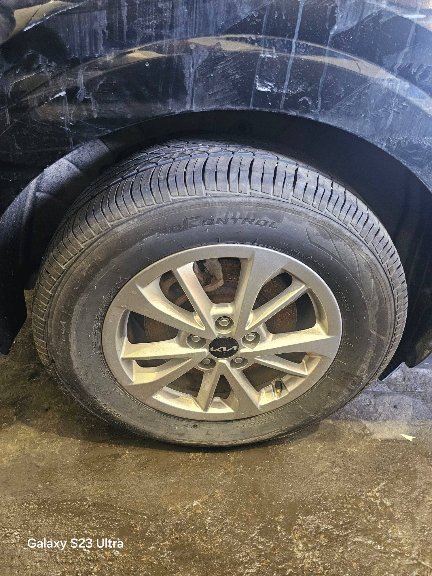 KIA CARNIVAL LX 2023 - Marhaba Auction Used Cars - Image 7