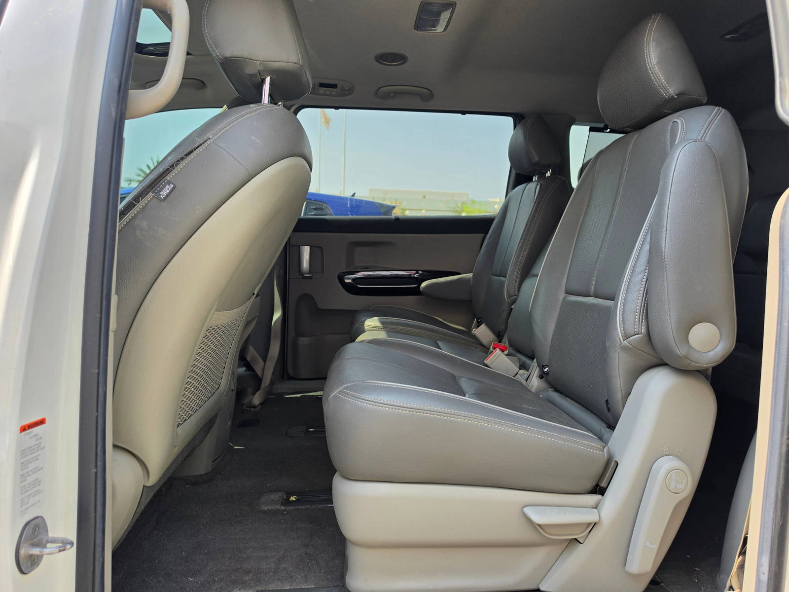 2020 KIA SEDONA — 113357 KM — Lot 72442975 - Marhaba Auctions Used Cars - Image 7