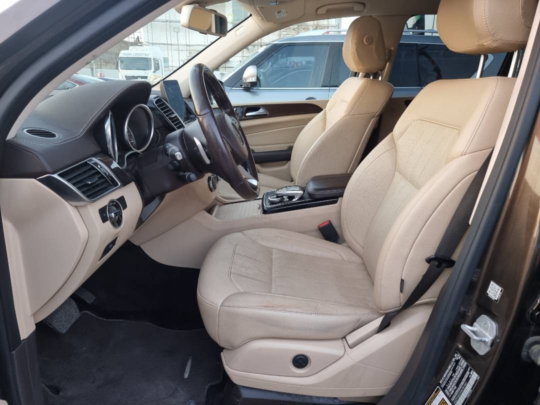 2017 MERCEDES BENZ GLS 450 — 142302 Miles — Lot 72692444 — Souq - Marhaba Auctions Used Cars - Image 8