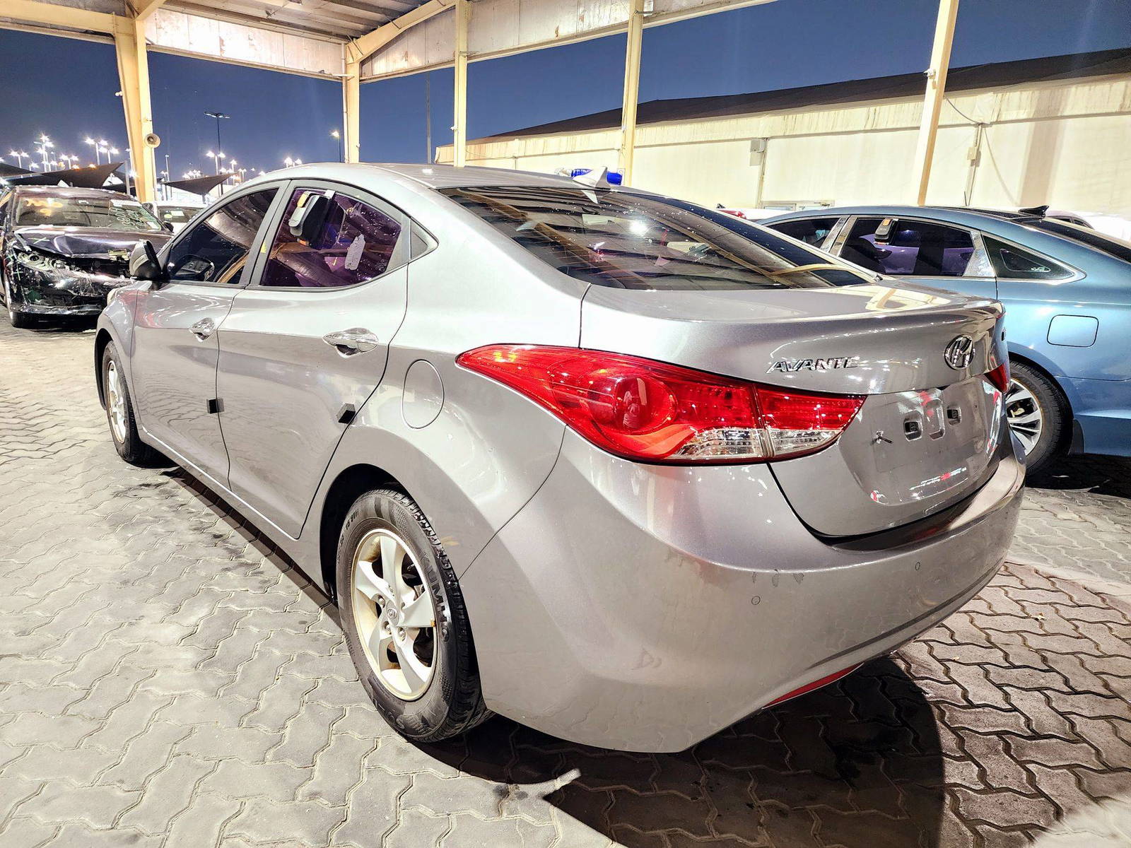 2012 HYUNDAI AVANTE — 158766 KM — Lot 311588 — Souq - Marhaba Auctions Used Cars - Image 5