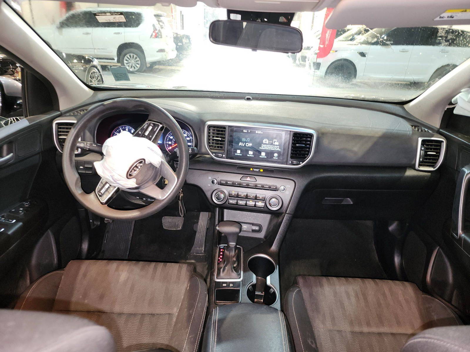2020 KIA SPORTAGE — 46355 Miles — Lot 51669624 — Al Quoz - Marhaba Auctions Used Cars - Image 8
