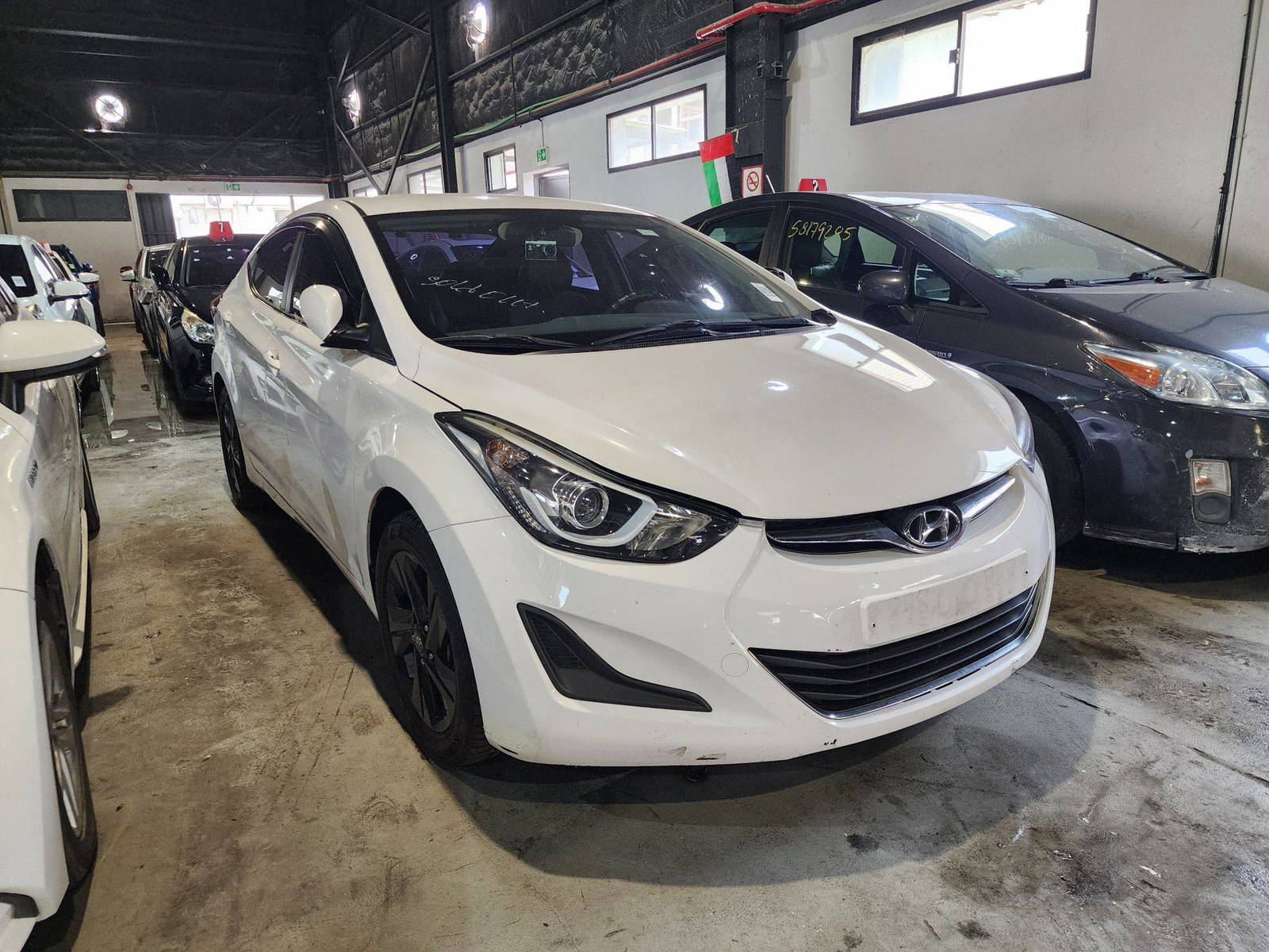 2015 HYUNDAI AVANTE — 174122 KM — Lot 273660 — Al Quoz - Marhaba Auctions Used Cars - Image 5