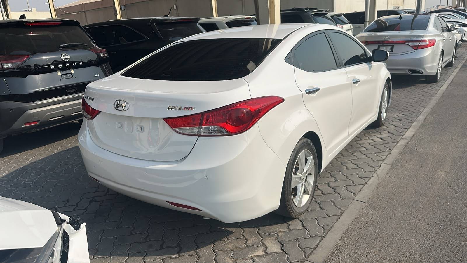 2012 HYUNDAI AVANTE — 69911 KM — Lot CU449478 — Souq - Marhaba Auctions Used Cars - Image 6