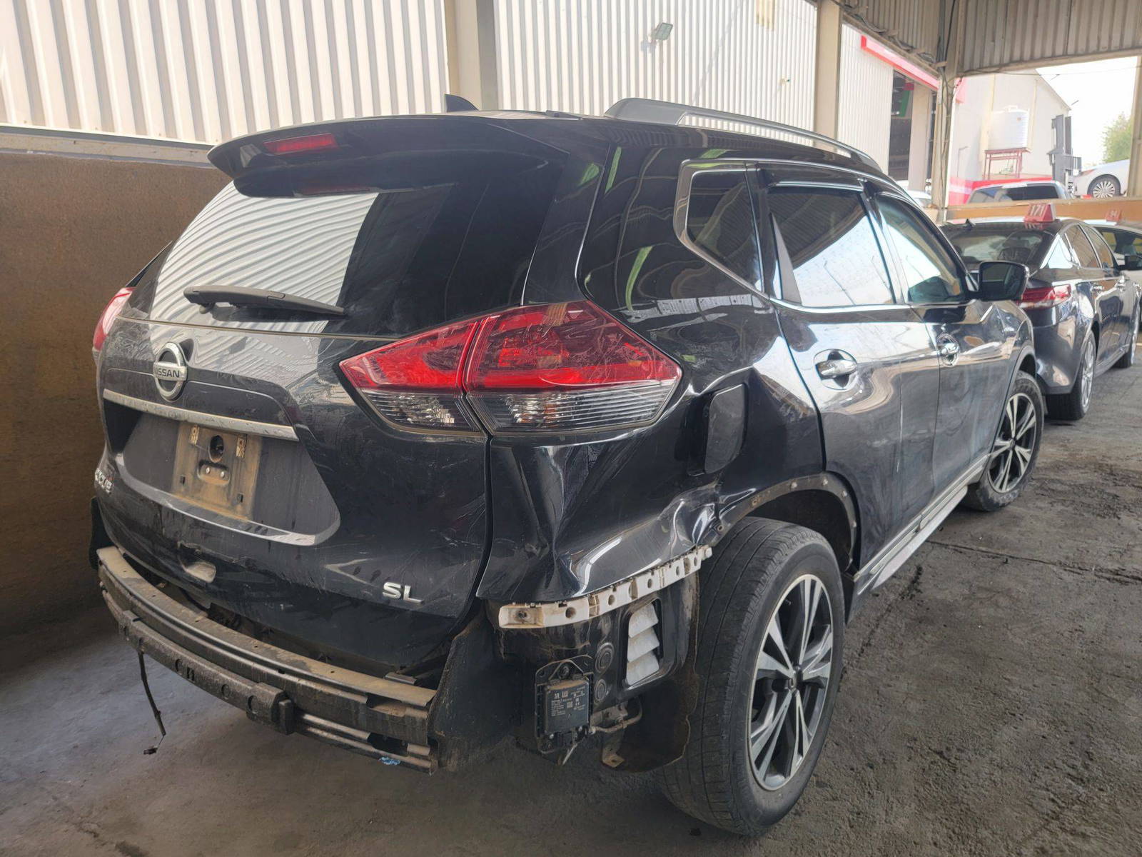 NISSAN ROGUE 2018 - Marhaba Auction Used Cars - Image 5