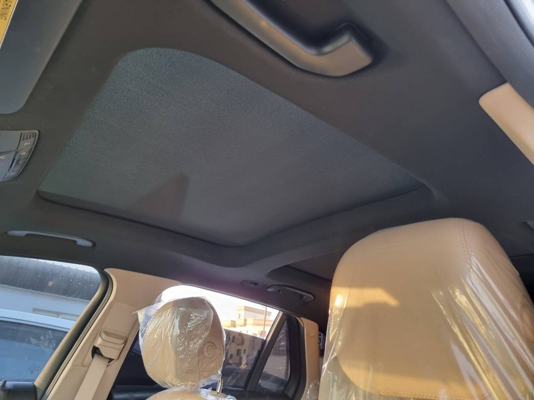 MERCEDES BENZ GLC-300 2018 - Marhaba Auction Used Cars - Image 10