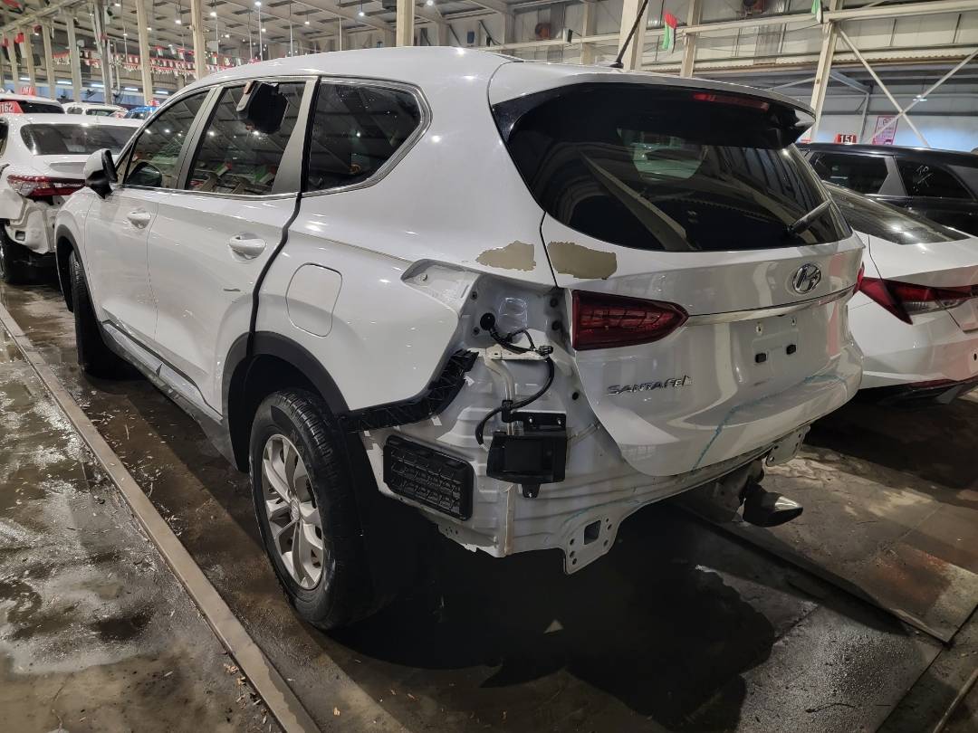 2019 HYUNDAI SANTA FE — 55293 Miles — Lot 85575144 — Main - Marhaba Auctions Used Cars - Image 4