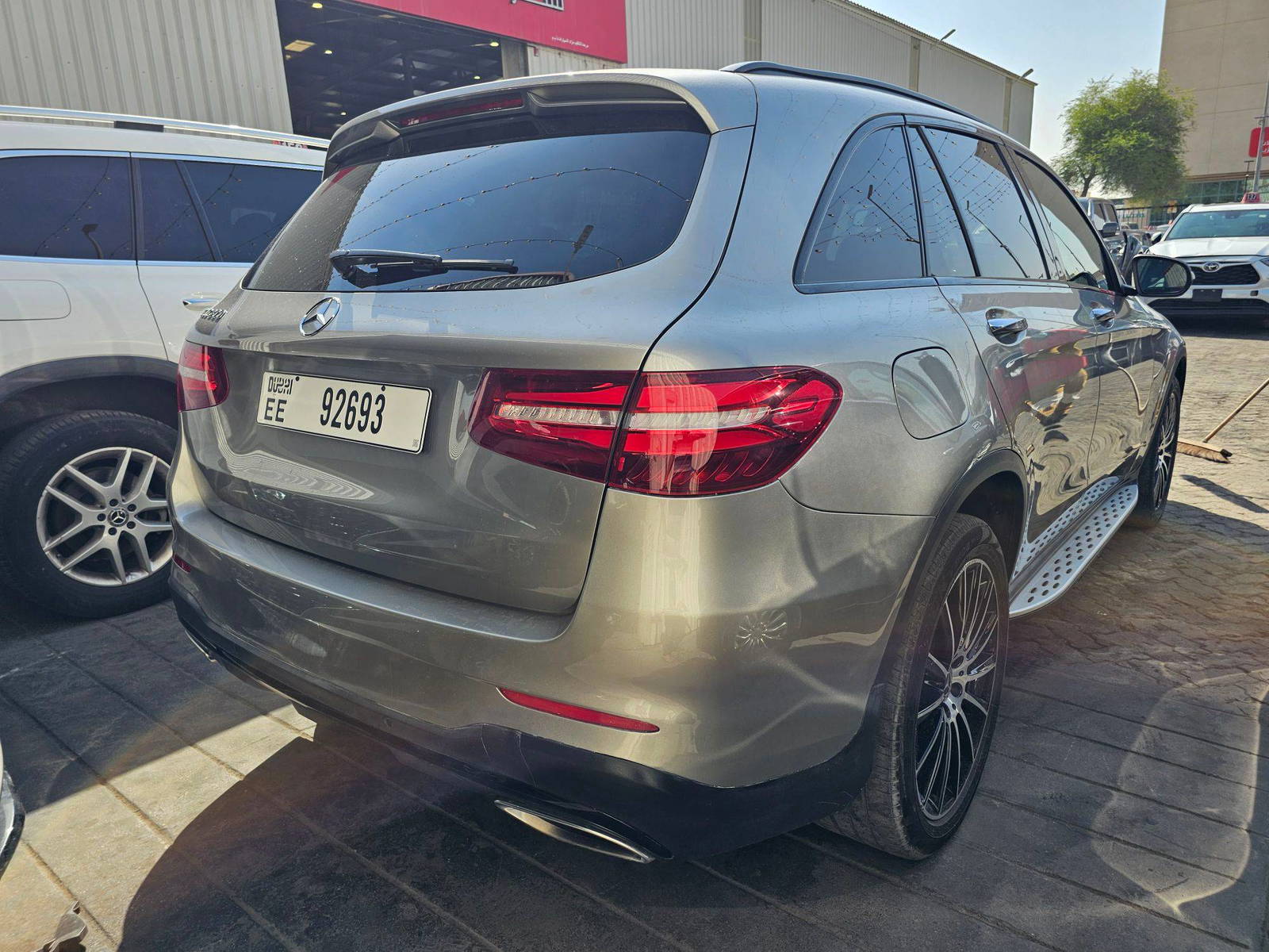 2019 MERCEDES BENZ GLC-300 — 89703 KM — Lot 2KV146418 — Main - Marhaba Auctions Used Cars - Image 4