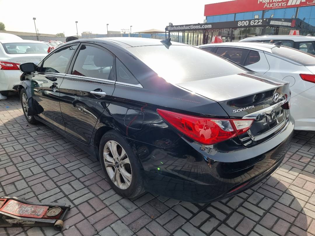 2012 HYUNDAI SONATA — 183182 Miles — Lot 215478 — Ind. 12 - Marhaba Auctions Used Cars - Image 4