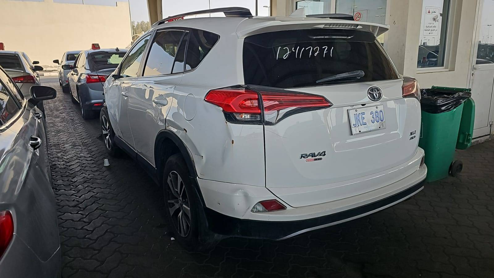 2018 TOYOTA RAV4 — 195467 KM — Lot W848840 — Main - Marhaba Auctions Used Cars - Image 4