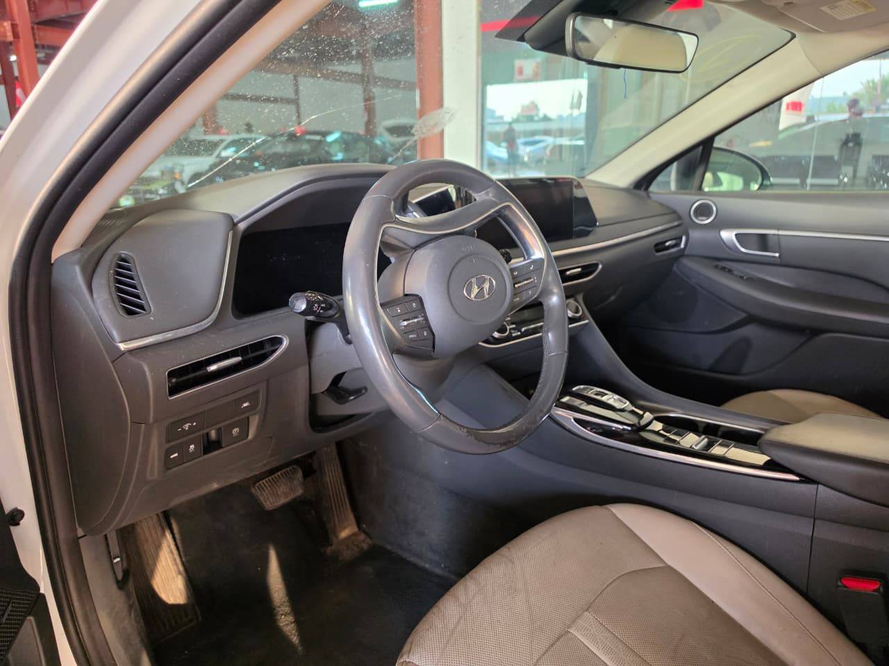 2020 HYUNDAI SONATA — sold — 152679 Miles — Lot 57851826 — Oman Yard - Marhaba Auctions Used Cars - Image 9