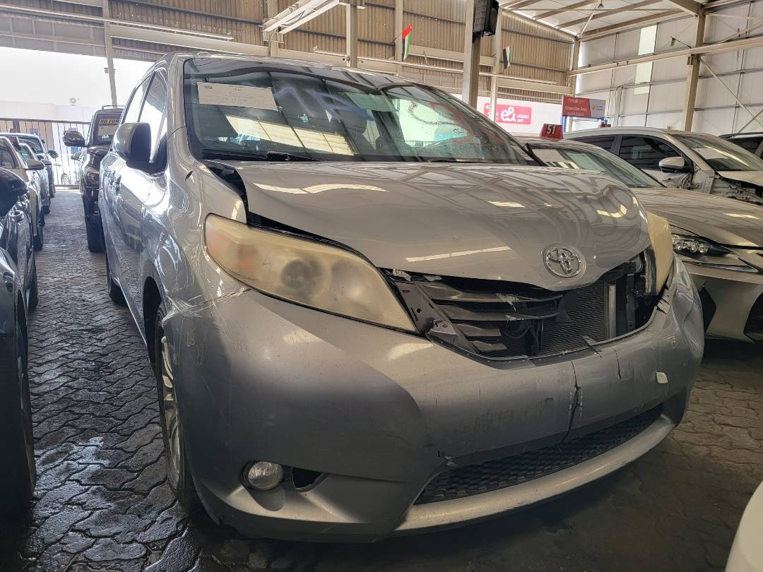 2013 TOYOTA SIENNA — 285519 Miles — Lot 41119565 — Main - Marhaba Auctions Used Cars - Image 4