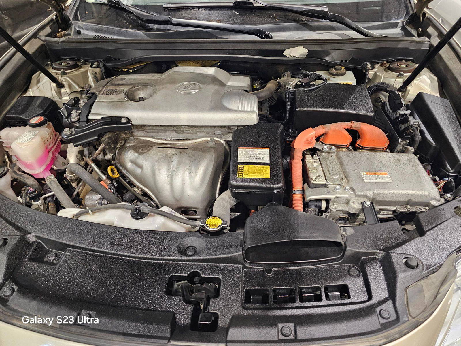 LEXUS ES 300H 2015 - Marhaba Auction Used Cars - Image 9