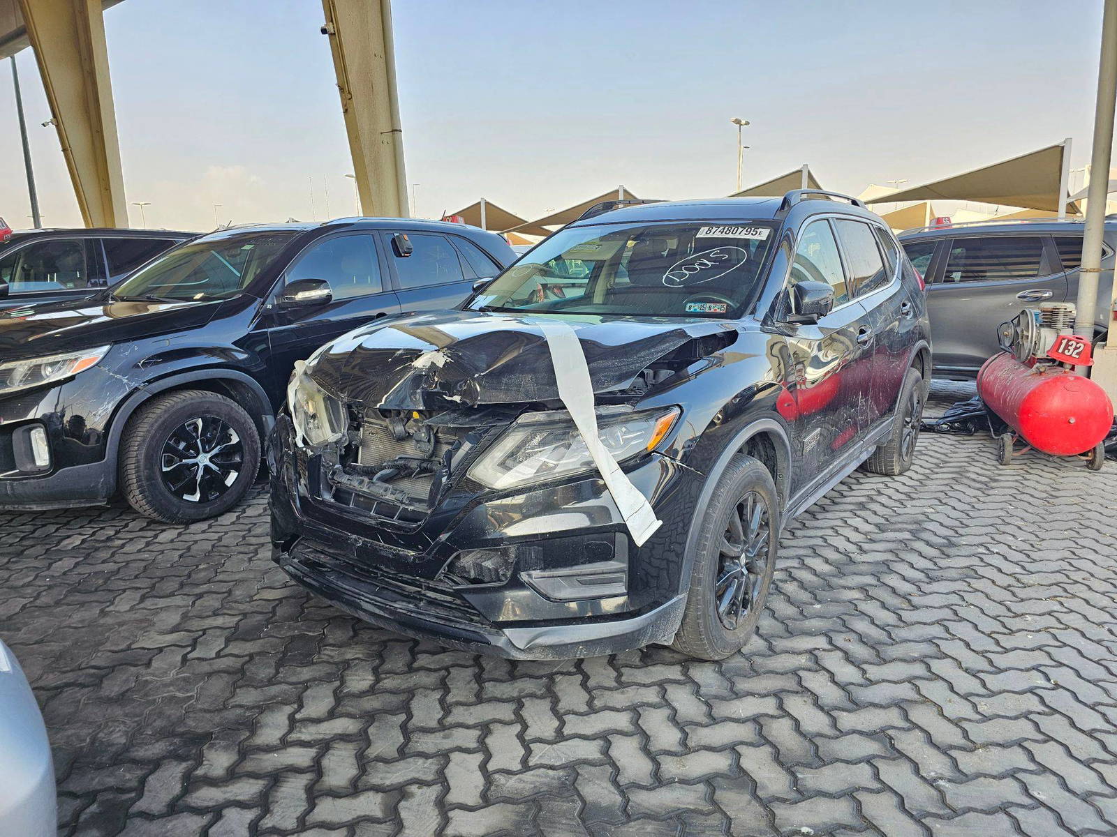 2017 NISSAN ROGUE — 77629 Miles — Lot 2MV6HC766477 — Souq - Marhaba Auctions Used Cars - Image 5