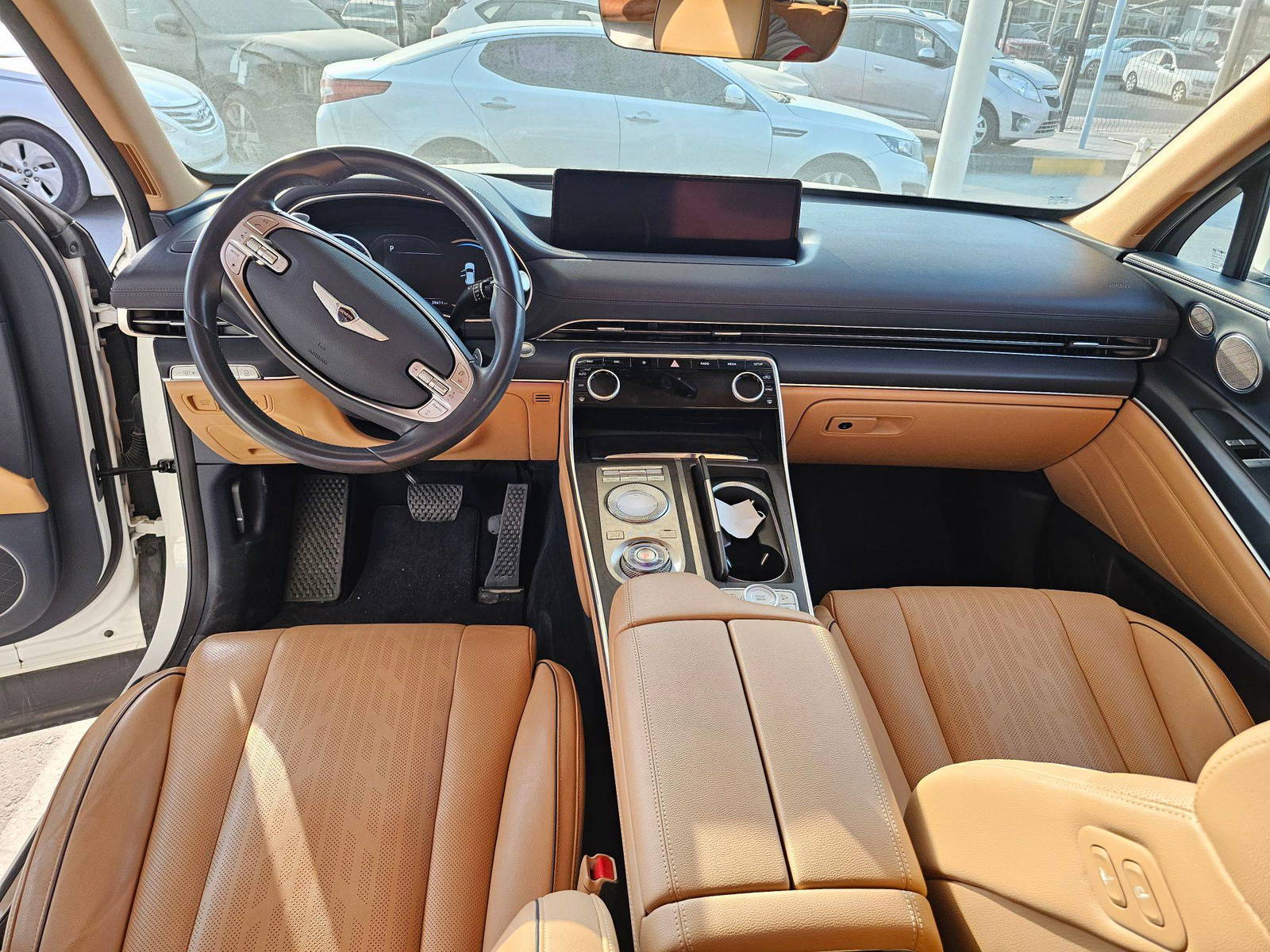 2021 GENESIS GV80 BASE — 39411 KM — Lot U067360 — Souq - Marhaba Auctions Used Cars - Image 7