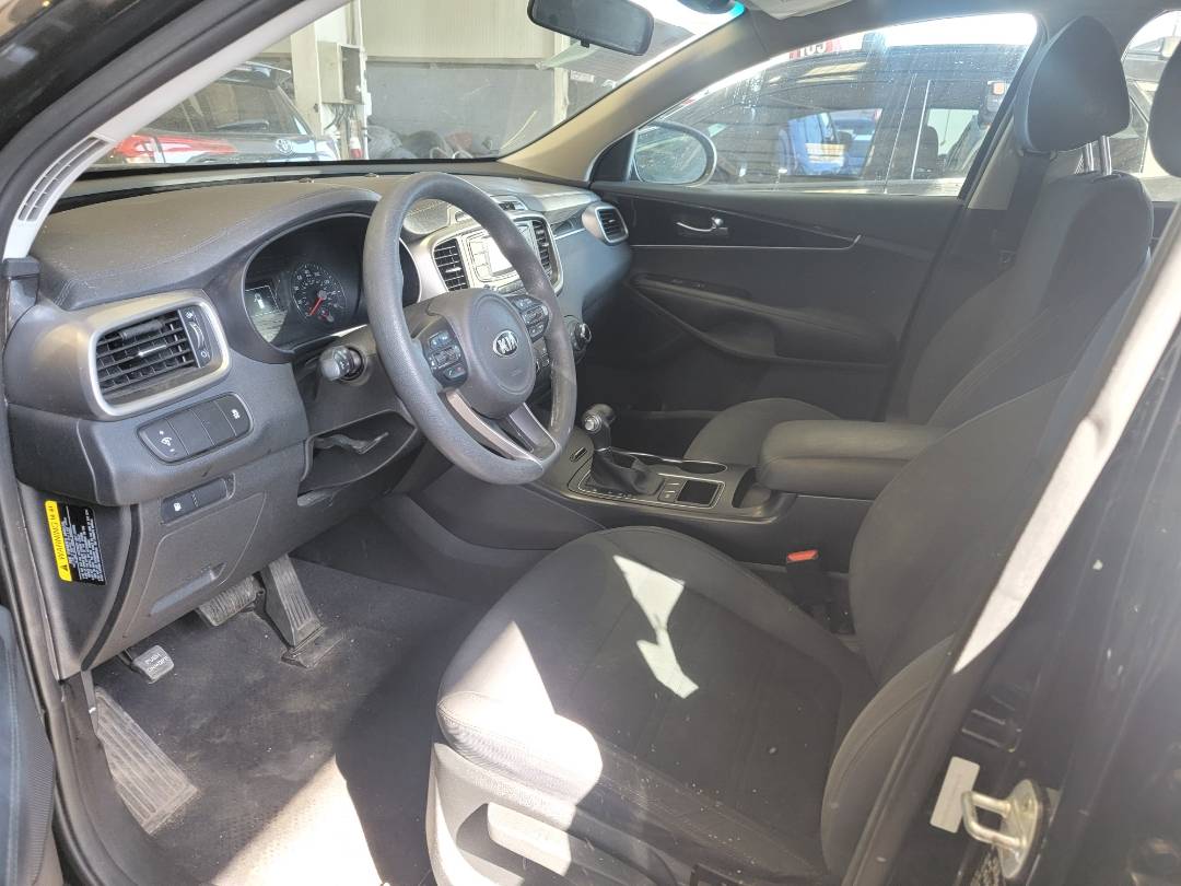 2018 KIA SORENTO — 98019 Miles — Lot 426934 — Main - Marhaba Auctions Used Cars - Image 8
