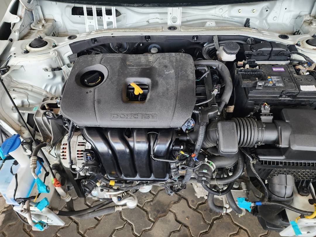 2020 HYUNDAI ELANTRA — 56943 Miles — Lot 37996946 - Marhaba Auctions Used Cars - Image 5
