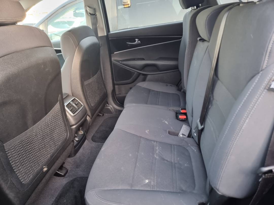 2017 KIA SORENTO — 139596 Miles — Lot 125487 — Ind. 12 - Marhaba Auctions Used Cars - Image 6