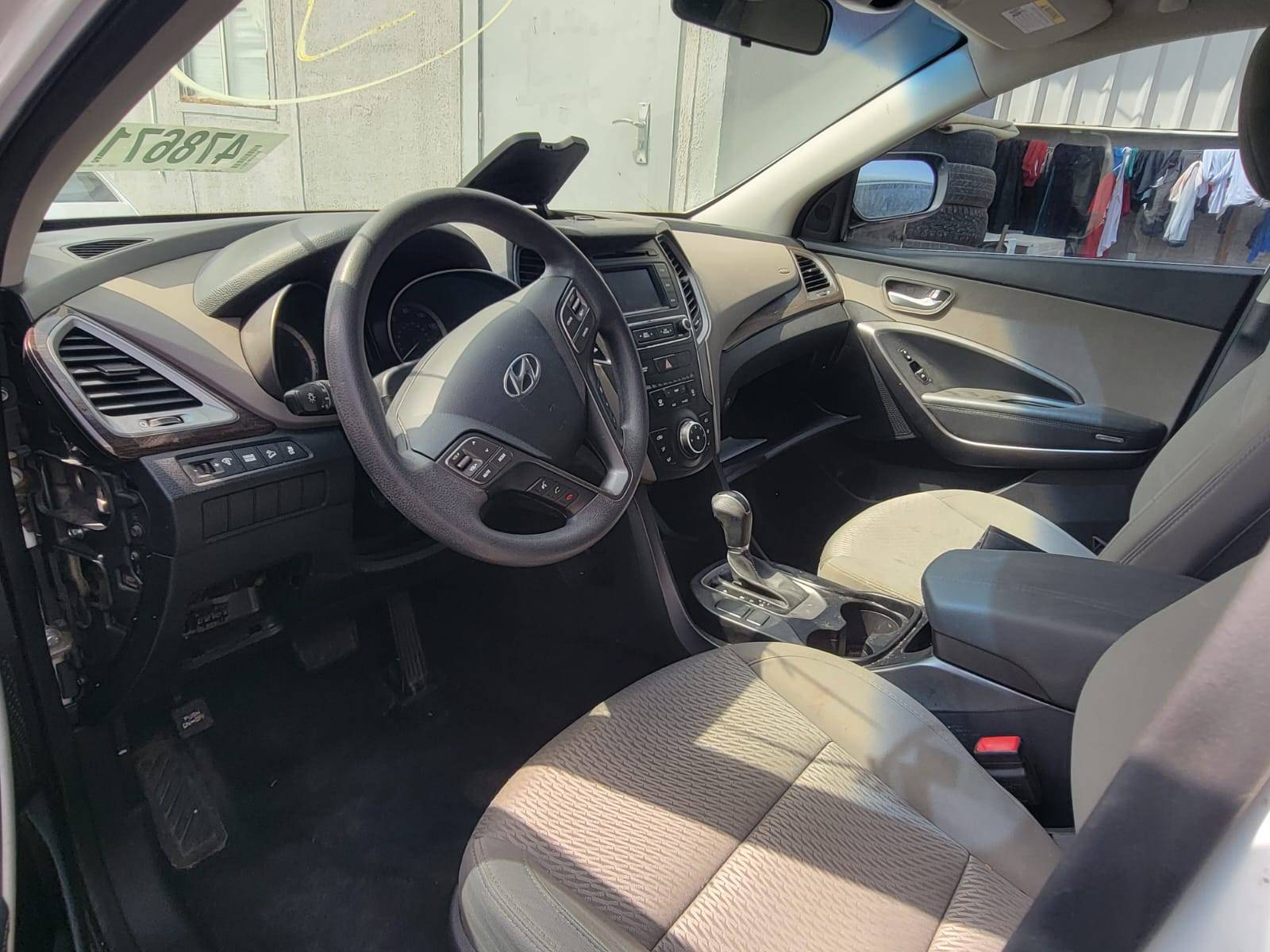 2017 HYUNDAI SANTA FE — 147717 Miles — Lot G393435 — Souq - Marhaba Auctions Used Cars - Image 7