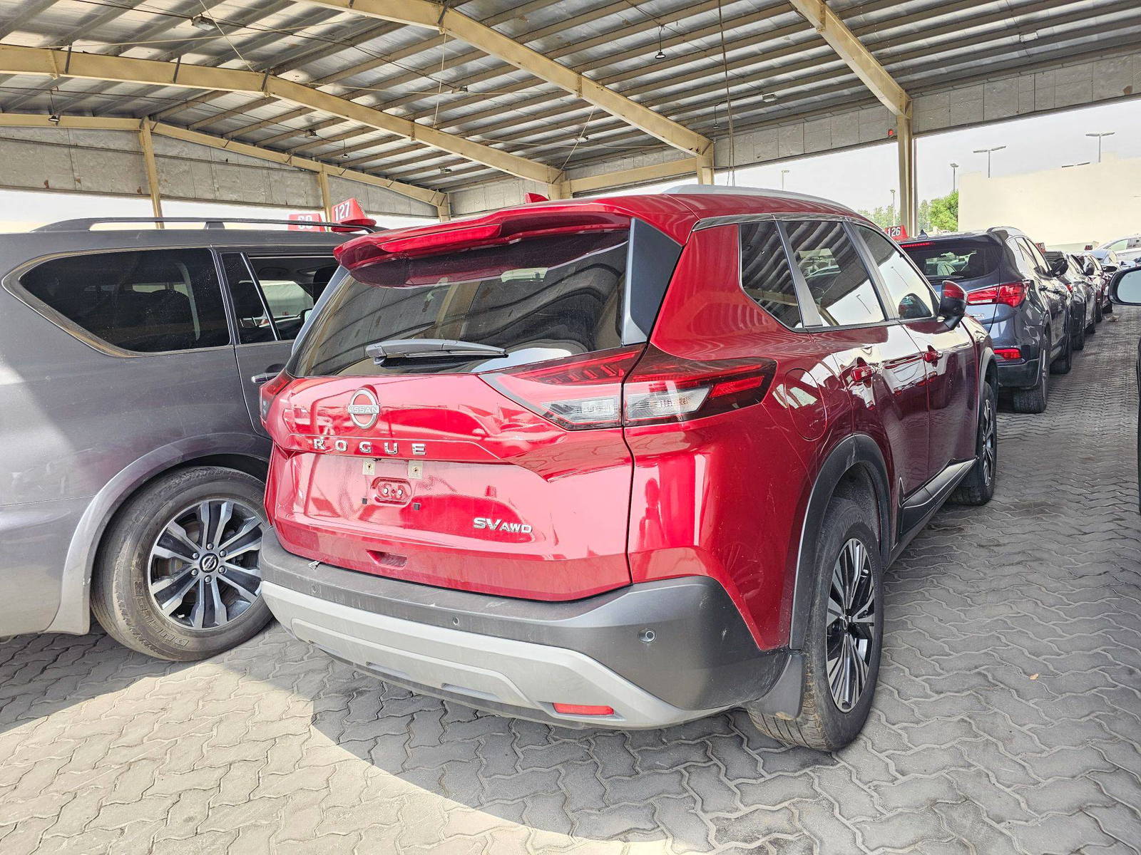 2022 NISSAN ROGUE — 91384 KM — Lot 87449864 — Souq - Marhaba Auctions Used Cars - Image 3