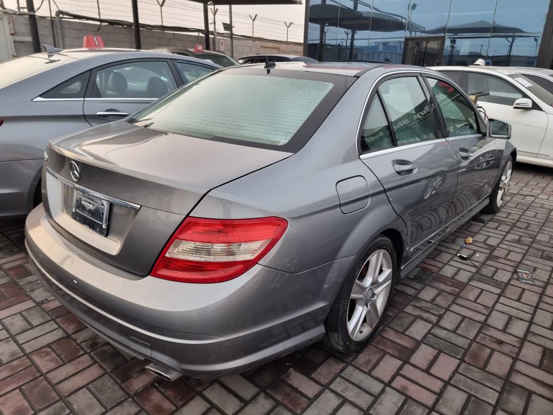 2011 MERCEDES BENZ C300 — 142927 Miles — Lot R157415 — Ind. 12 - Marhaba Auctions Used Cars - Image 5