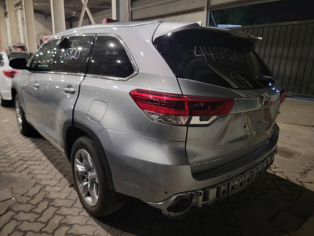 2017 TOYOTA HIGHLANDER — 18583 Miles — Lot S445920 - Marhaba Auctions Used Cars - Image 12