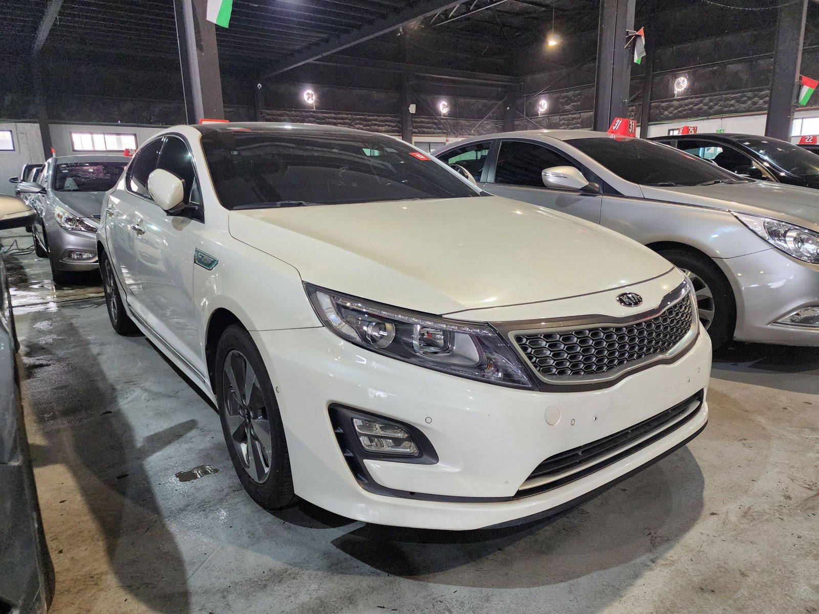 2015 KIA K5 — 190854 KM — Lot 078826 — Al Quoz - Marhaba Auctions Used Cars - Image 5