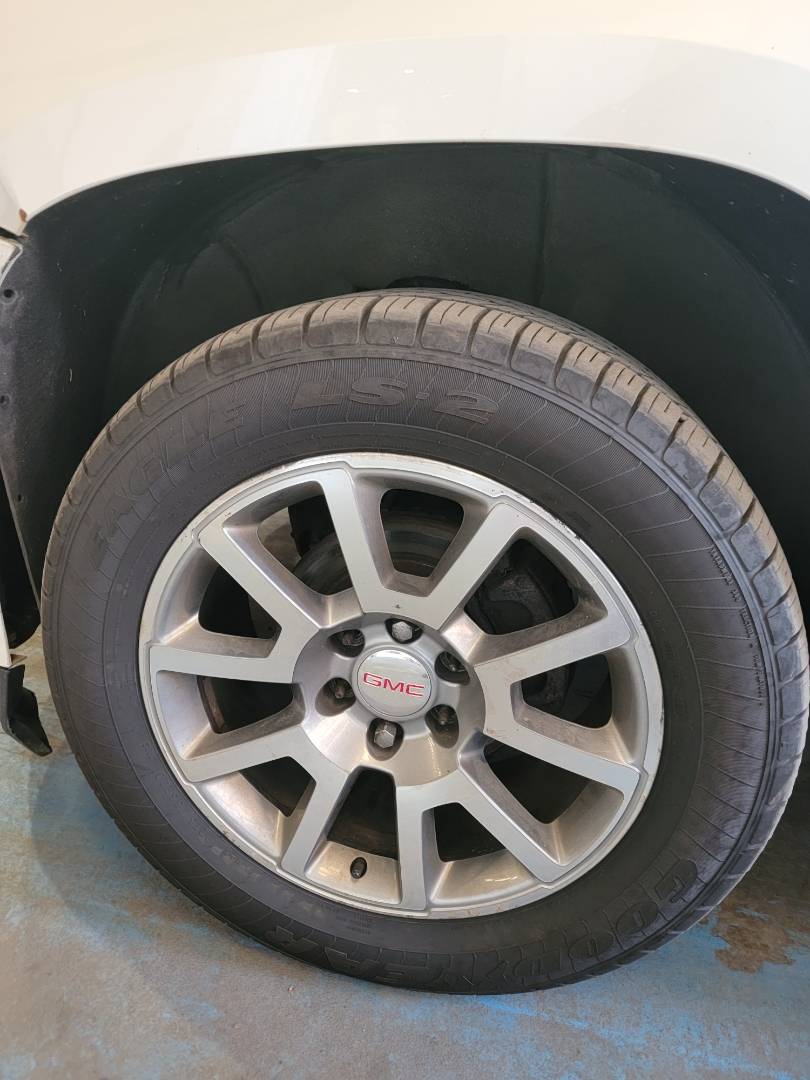 2015 GMC YUKON XL DENALI — 243257 Miles — Lot 146741 — Main - Marhaba Auctions Used Cars - Image 11