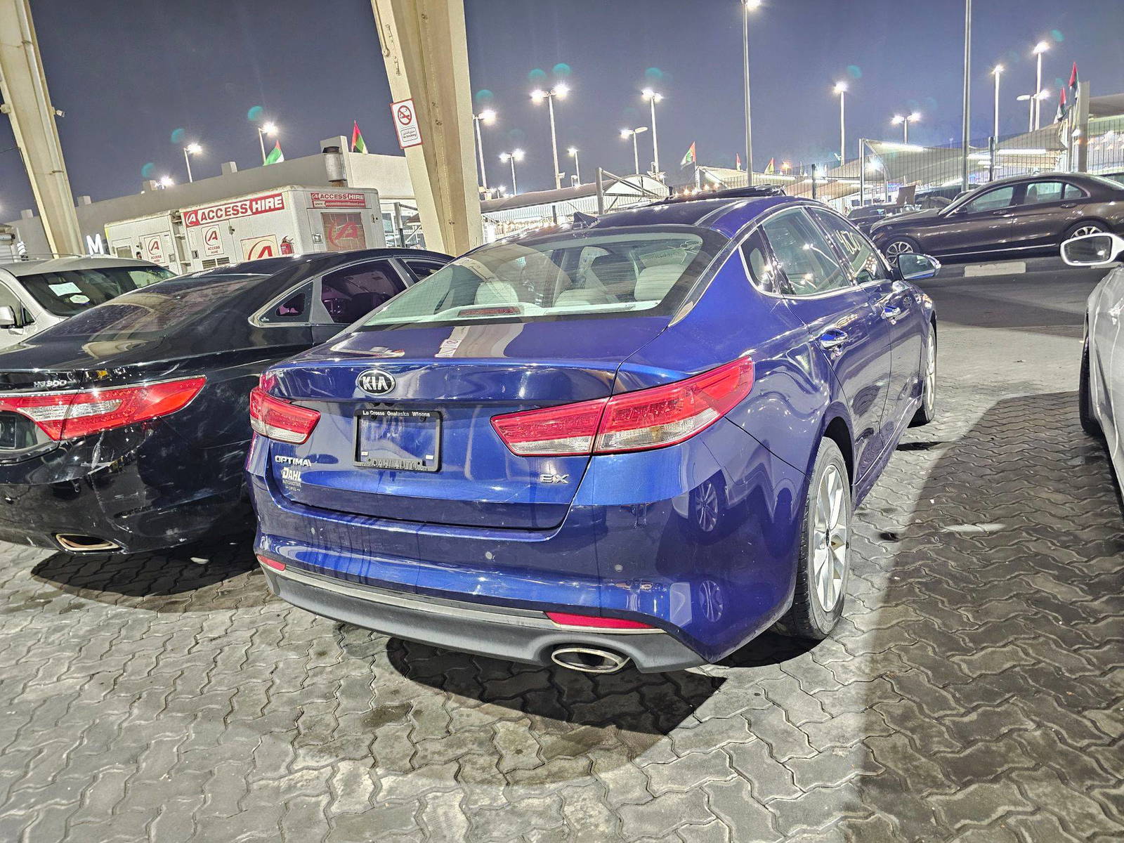 2016 KIA OPTIMA — 157785 Miles — Lot 43034830 — Souq - Marhaba Auctions Used Cars - Image 4