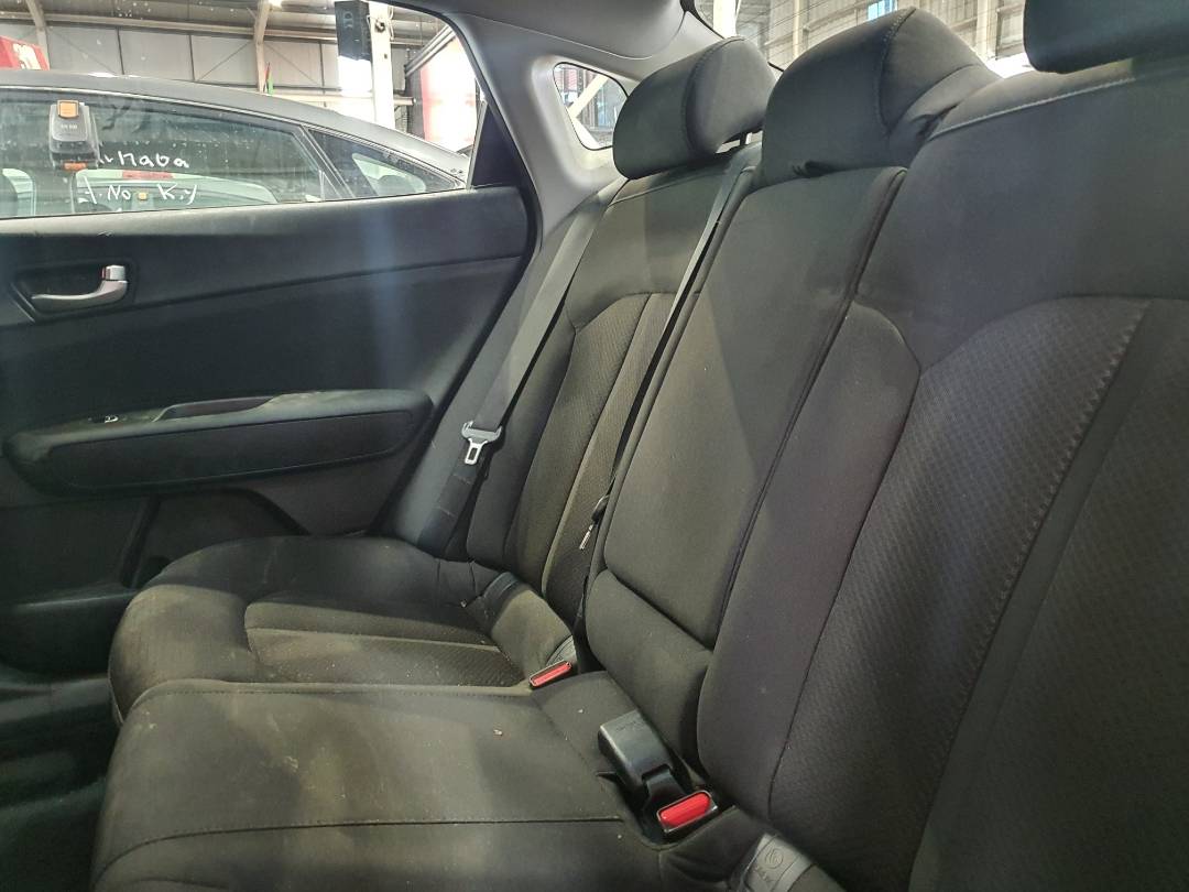 2016 KIA OPTIMA — 101030 Miles — Lot G015773 — Souq - Marhaba Auctions Used Cars - Image 6