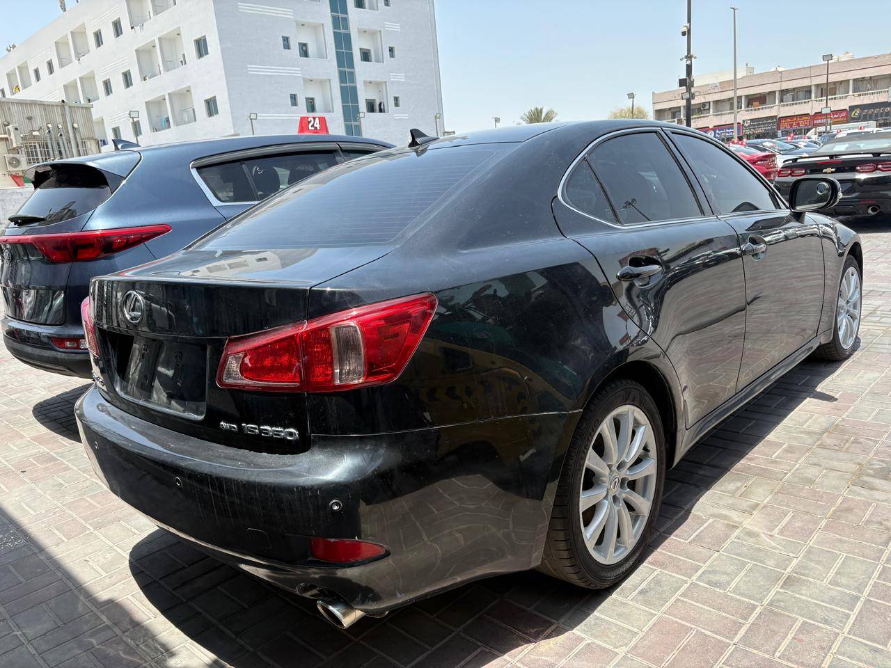 2011 LEXUS IS 350 F SPORT — 427366 KM — Lot 215478 — Ind. 12 - Marhaba Auctions Used Cars - Image 6