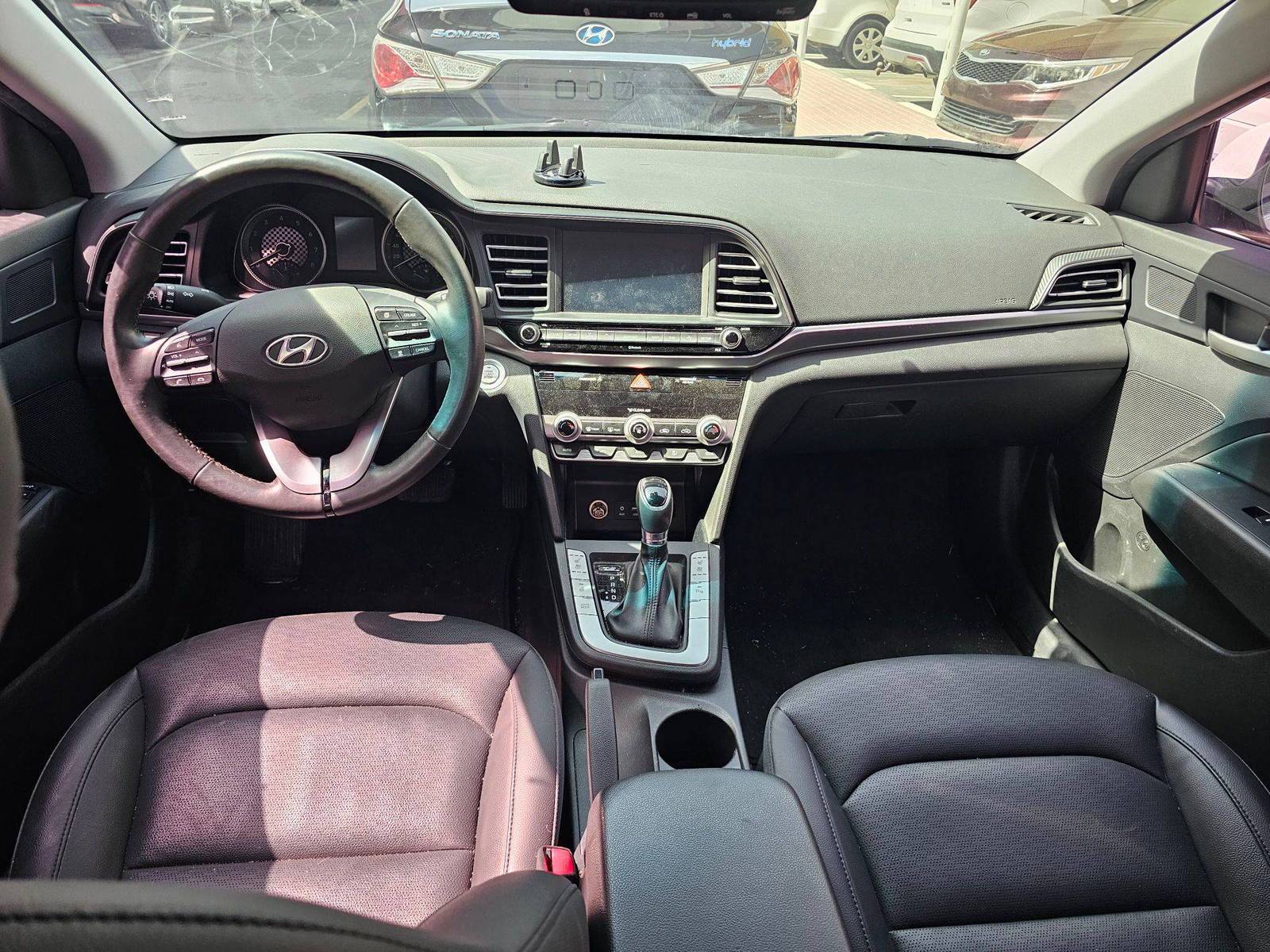 HYUNDAI AVANTE 2020 - Marhaba Auction Used Cars - Image 7