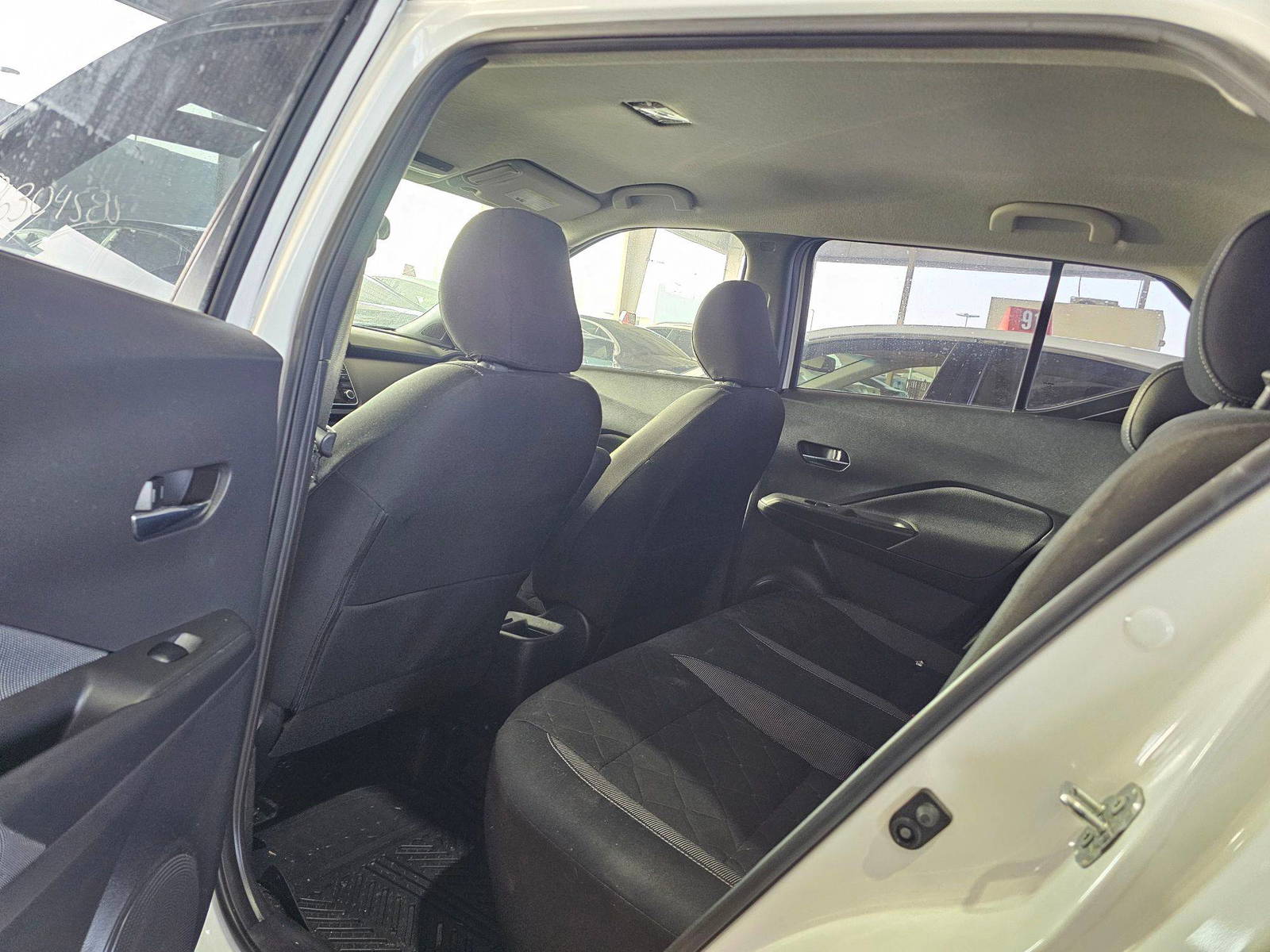 2019 NISSAN KICKS — 94884 Miles — Lot 86304585 — Main - Marhaba Auctions Used Cars - Image 6