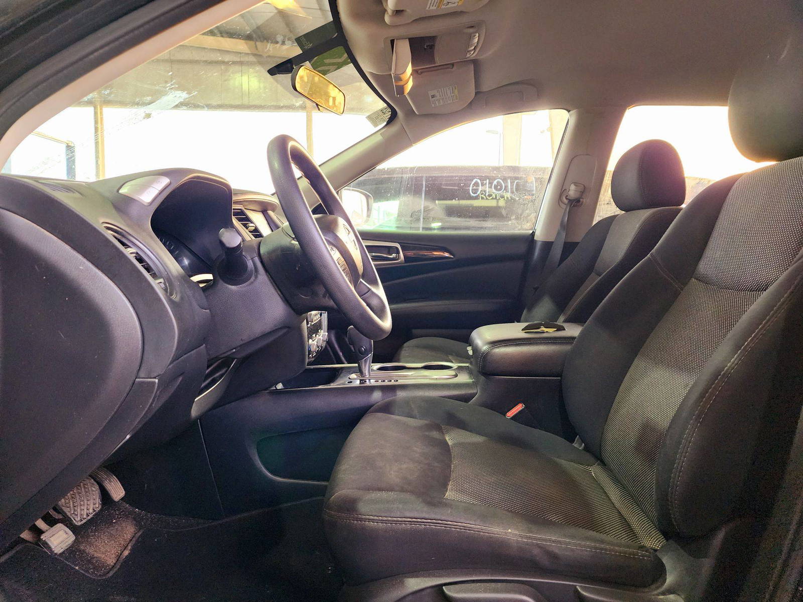 2018 NISSAN PATHFINDER — 118050 Miles — Lot 50163311 — Souq - Marhaba Auctions Used Cars - Image 8