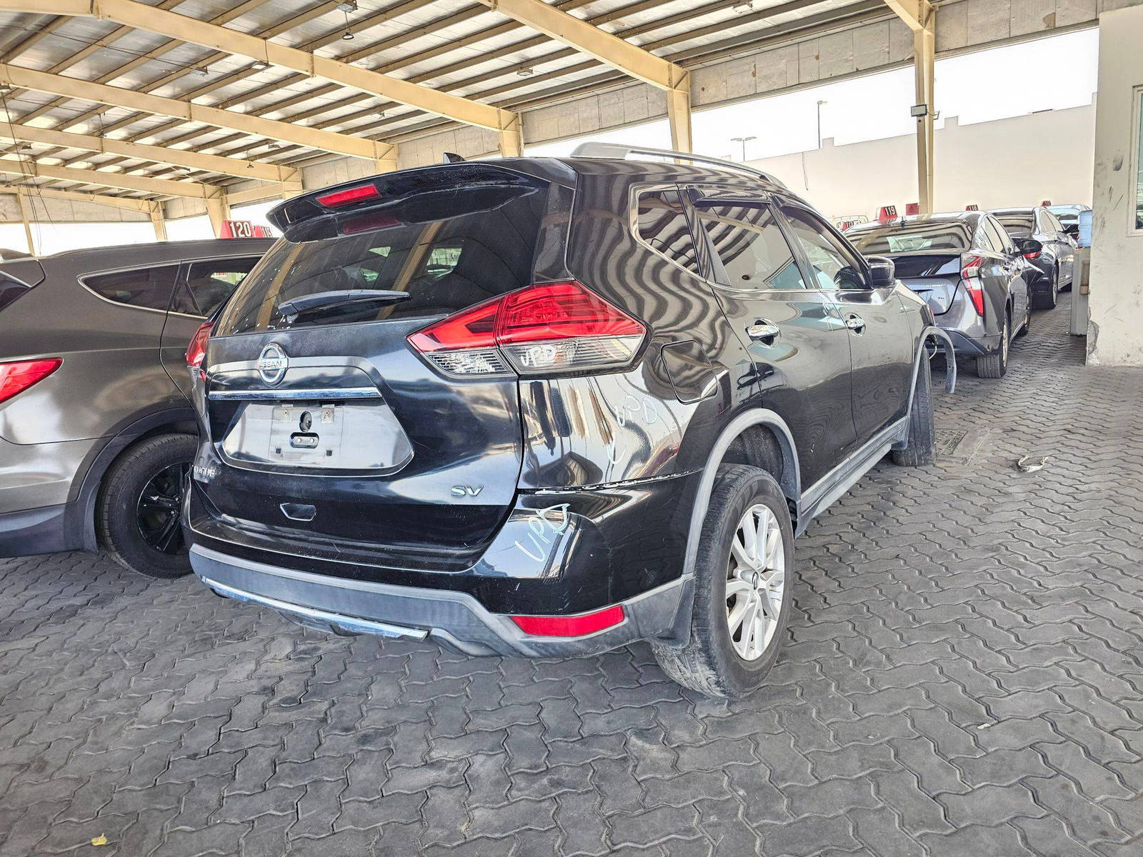 NISSAN ROGUE 2017 - Marhaba Auction Used Cars - Image 3