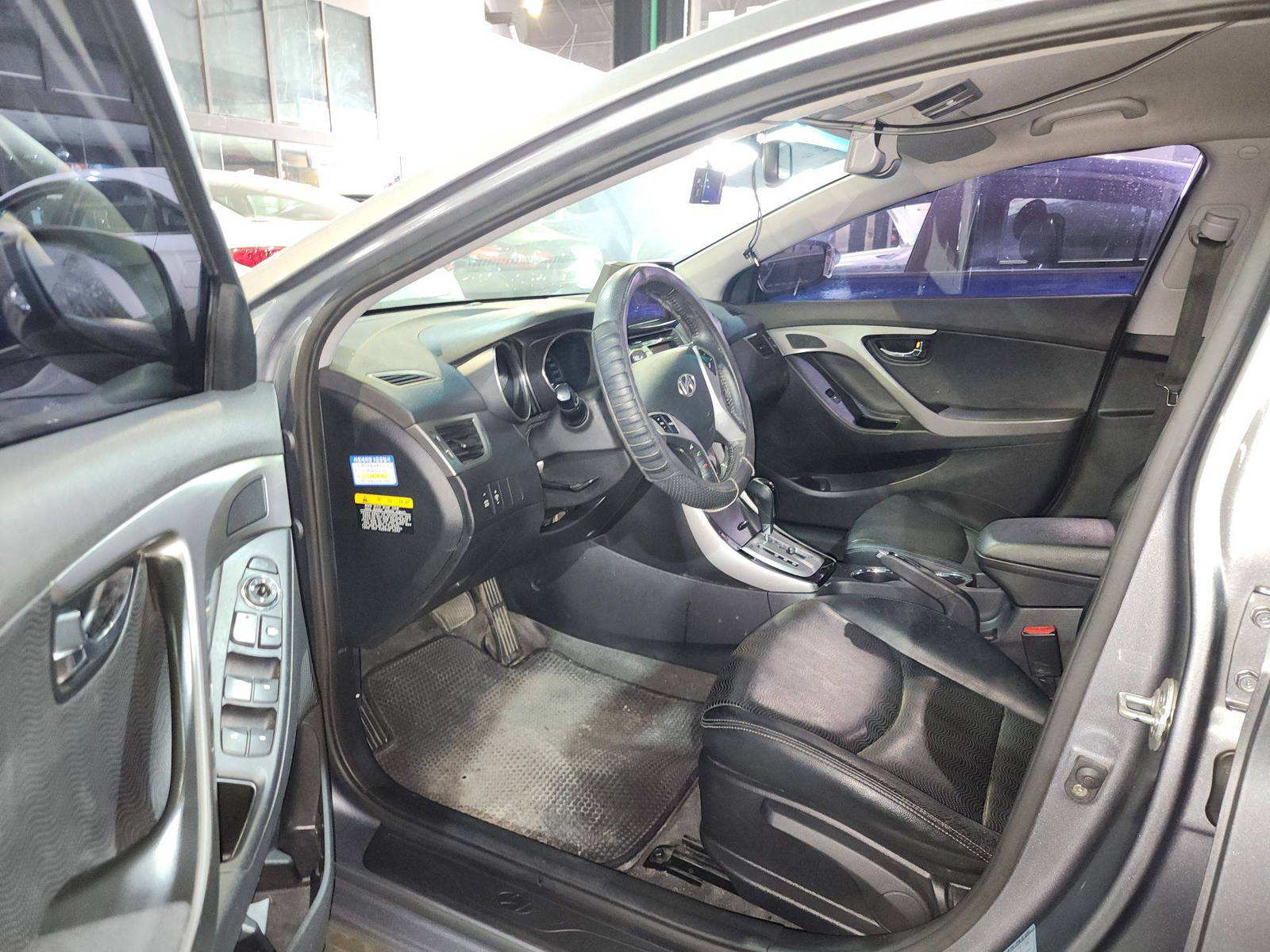 2012 HYUNDAI AVANTE — 156827 KM — Lot 354535 — Al Quoz - Marhaba Auctions Used Cars - Image 9