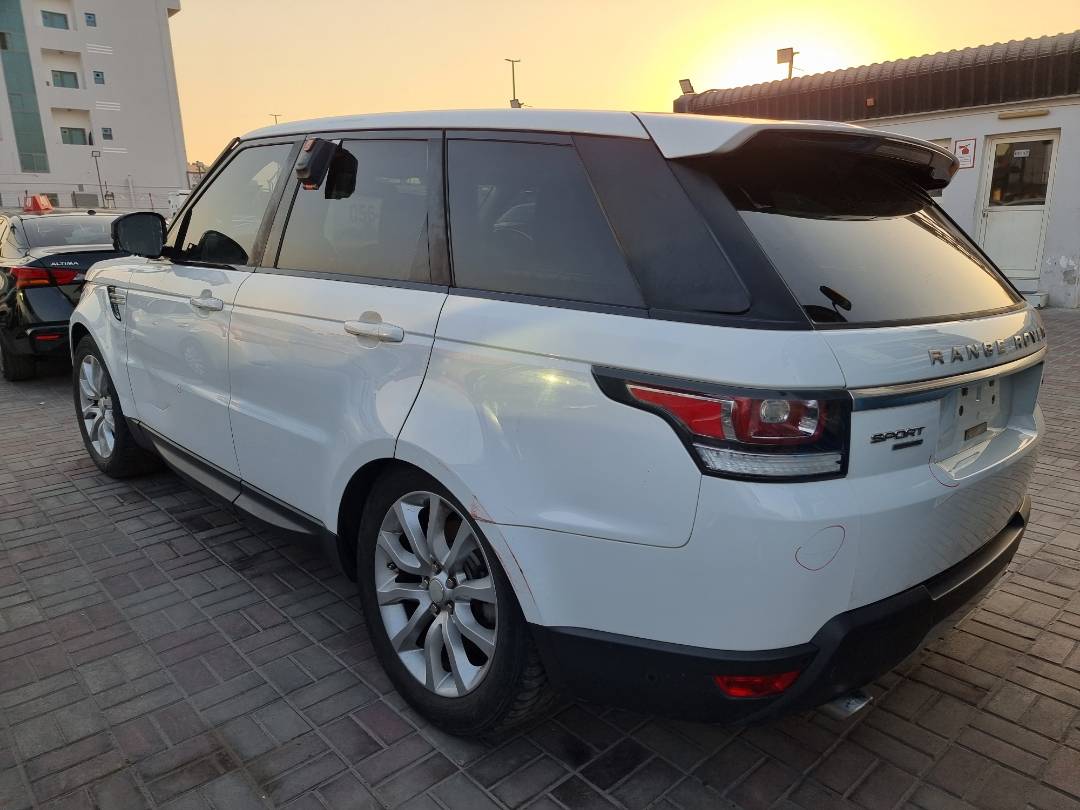 2015 LAND ROVER RANGE ROVER SPORT — 87041 Miles — Lot 215487 — Main - Marhaba Auctions Used Cars - Image 5
