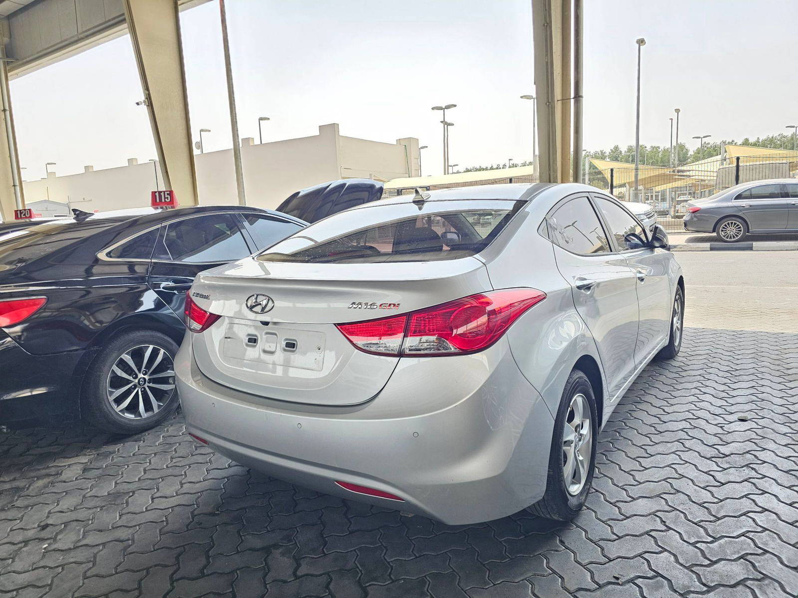 2012 HYUNDAI AVANTE — 89755 KM — Lot 603352 — Souq - Marhaba Auctions Used Cars - Image 3