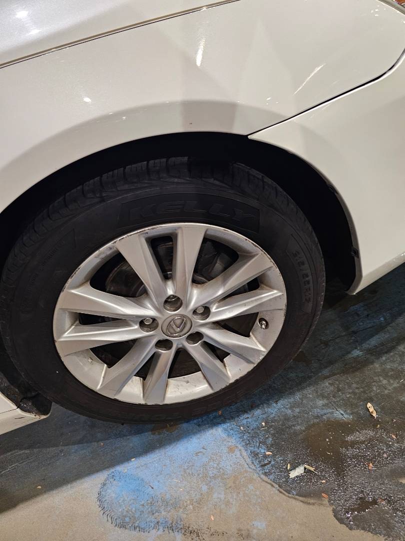 2012 LEXUS ES 350 — 131468 Miles — Lot 2490871 — Main - Marhaba Auctions Used Cars - Image 6