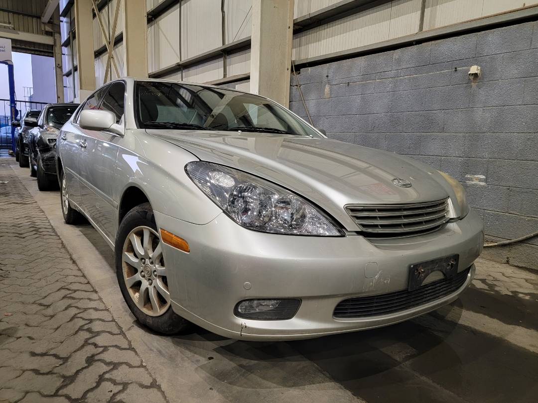 2004 LEXUS ES 330 — 258426 KM — Lot 40023015 — Main - Marhaba Auctions Used Cars - Image 4