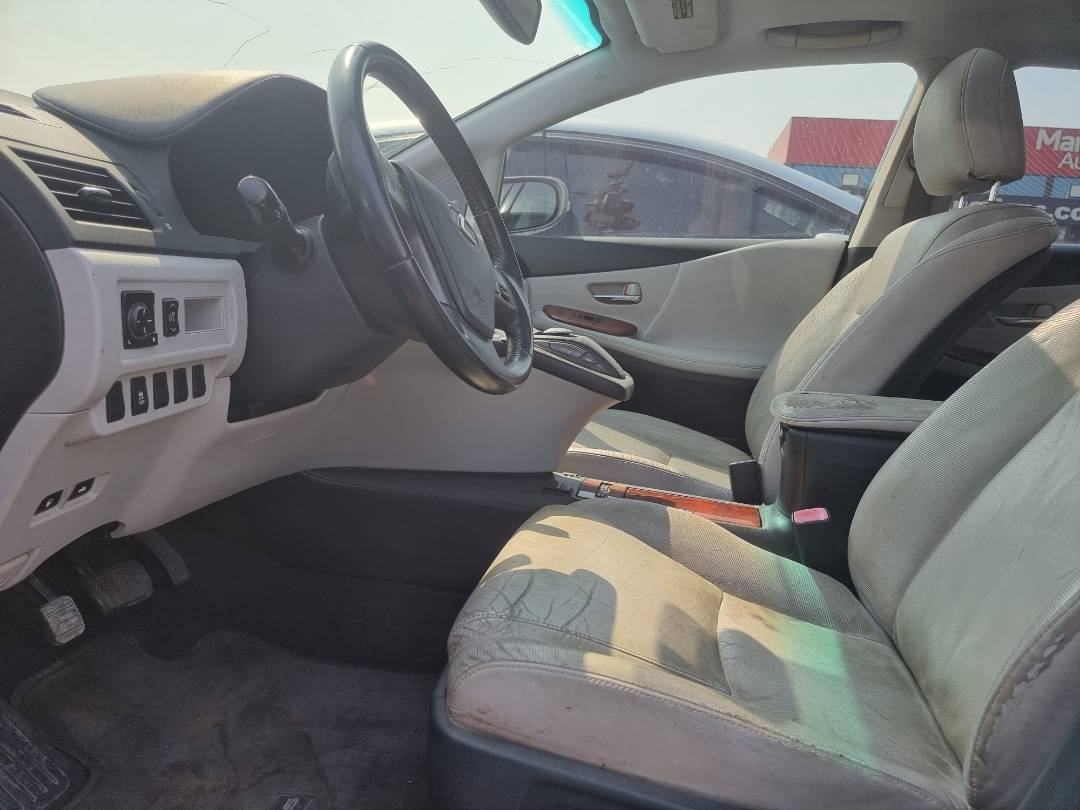 2011 LEXUS HS 250H — 219732 Miles — Lot 2043661 — Ind. 12 - Marhaba Auctions Used Cars - Image 9