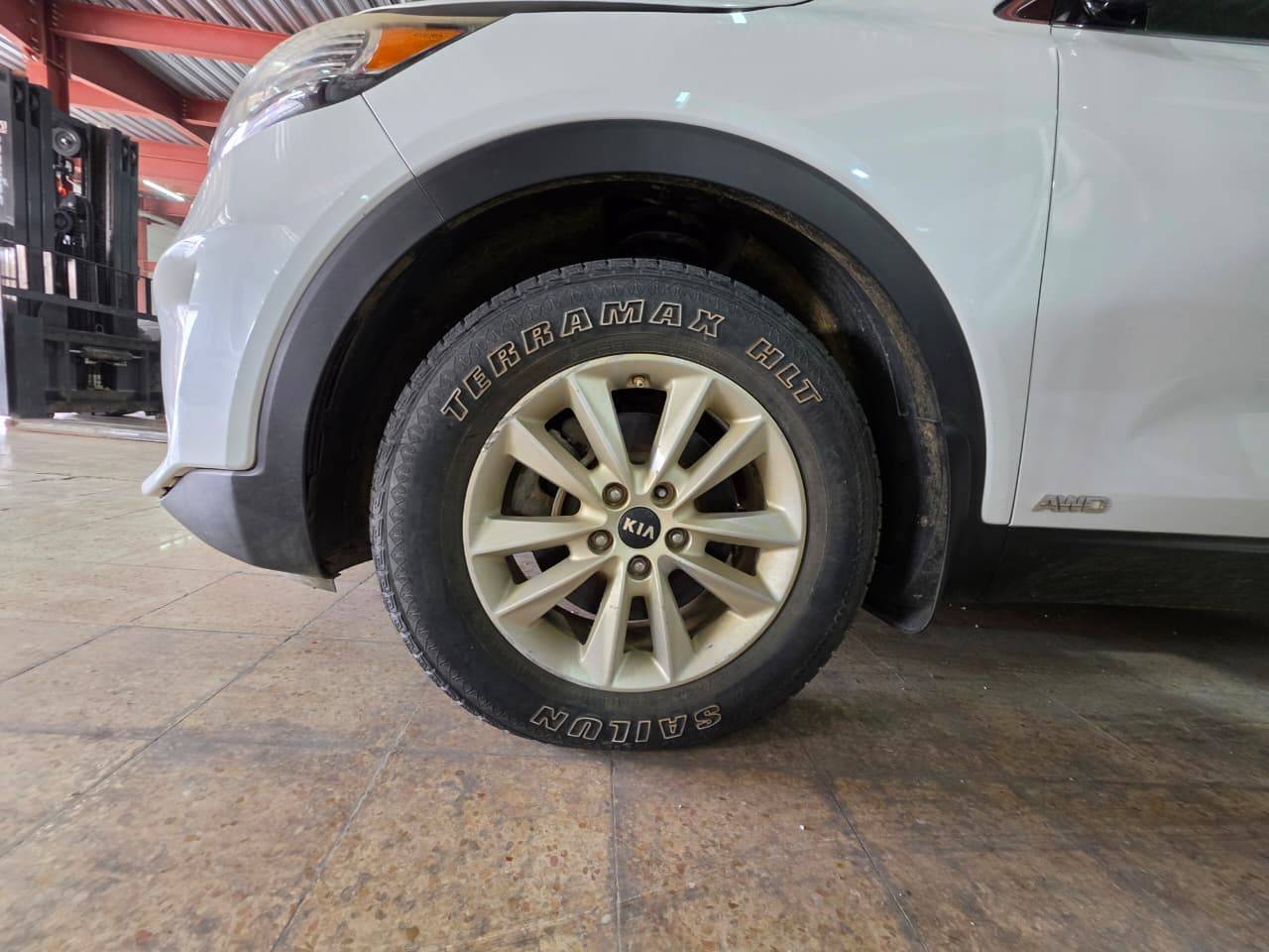 2019 KIA SORENTO — 120944 Miles — Lot 46690355 - Marhaba Auctions Used Cars - Image 11