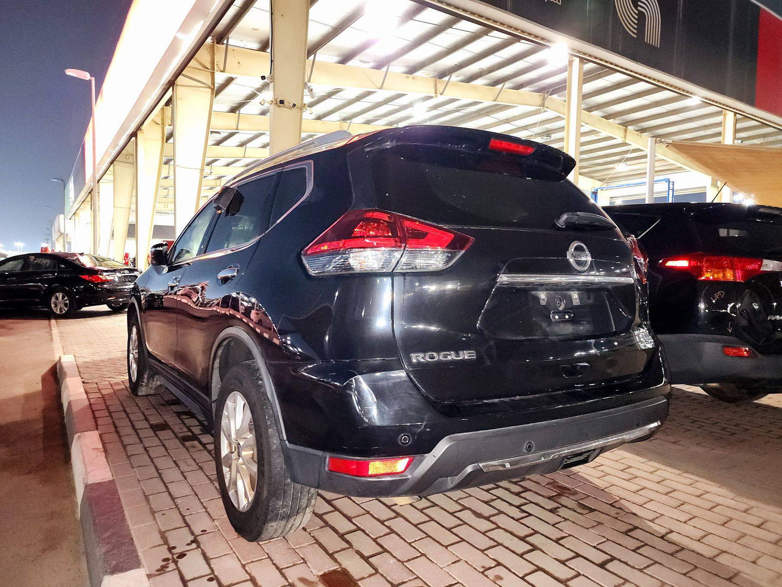 2019 NISSAN ROGUE — 136024 Miles — Lot 72707824 — Souq - Marhaba Auctions Used Cars - Image 3