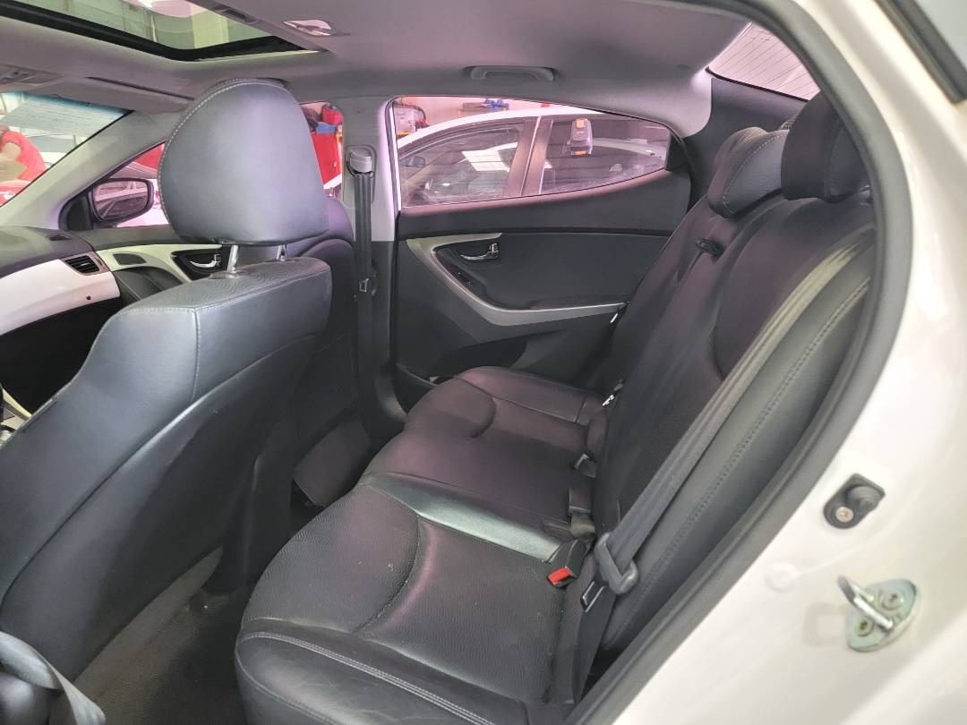 2013 HYUNDAI AVANTE — 181224 KM — Lot 778009 — Main - Marhaba Auctions Used Cars - Image 7
