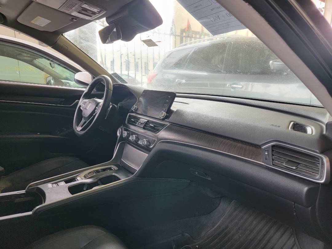 2018 HONDA ACCORD — 158314 Miles — Lot A037798 — Main - Marhaba Auctions Used Cars - Image 8