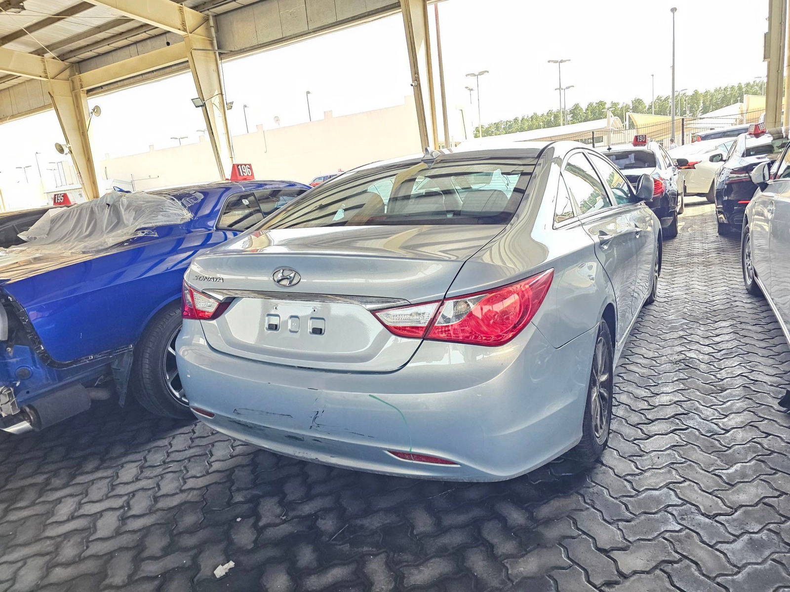 2012 HYUNDAI SONATA — 159017 Miles — Lot C8DH542746 — Souq - Marhaba Auctions Used Cars - Image 4